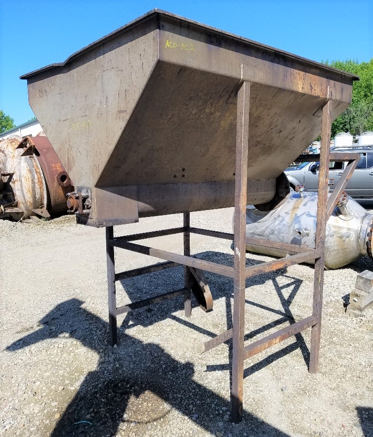 used Stainless Steel Hopper with Auger/Screw Feeder/Conveyor. Dump hopper with screw feeder. Screw is 8
